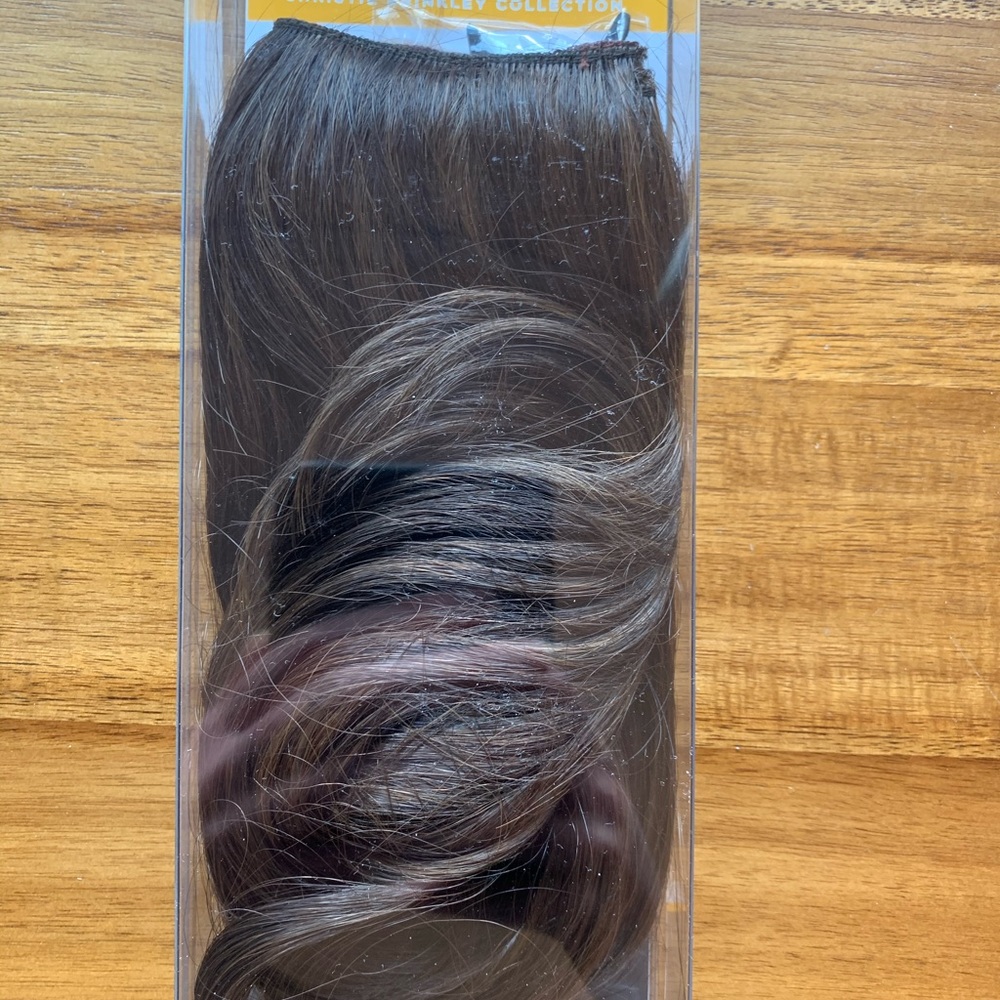 NWT Hair2Wear 16” Medium Brown Hair Extensions